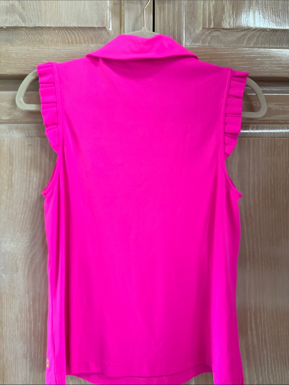 Lilly Pink Sleeveless Polo Top with Ruffle Shoulders Size S Never Worn - Picture 3 of 3